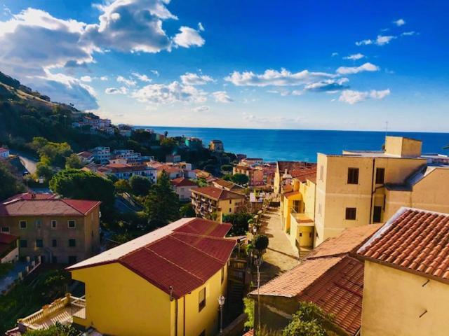 Casa 4 Novembre Apartment Читадела дел Капо Екстериор снимка