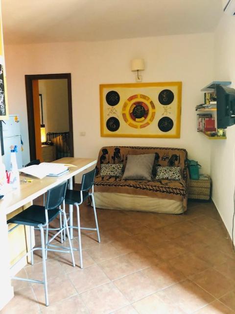 Casa 4 Novembre Apartment Читадела дел Капо Екстериор снимка